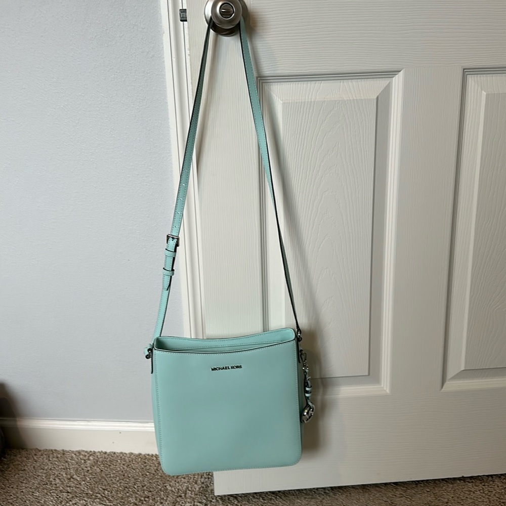 Micheal Kors Crossbody